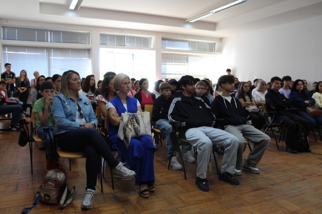 EPT inicia ano letivo com recepção aos novos Alunos